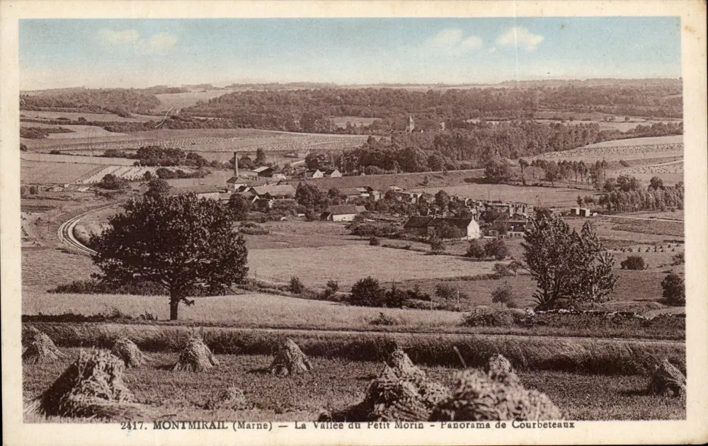 Montmirail (Marne) — Die Tal des Petit Morin — Panorama von Courbeteaux — n°2417 - Vorderseite