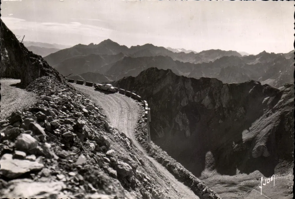 Le Tourmalet (Hautes-Pyrénées) — Höhe 2114 Meter — Les Editions d'Art, Paris - Vorderseite