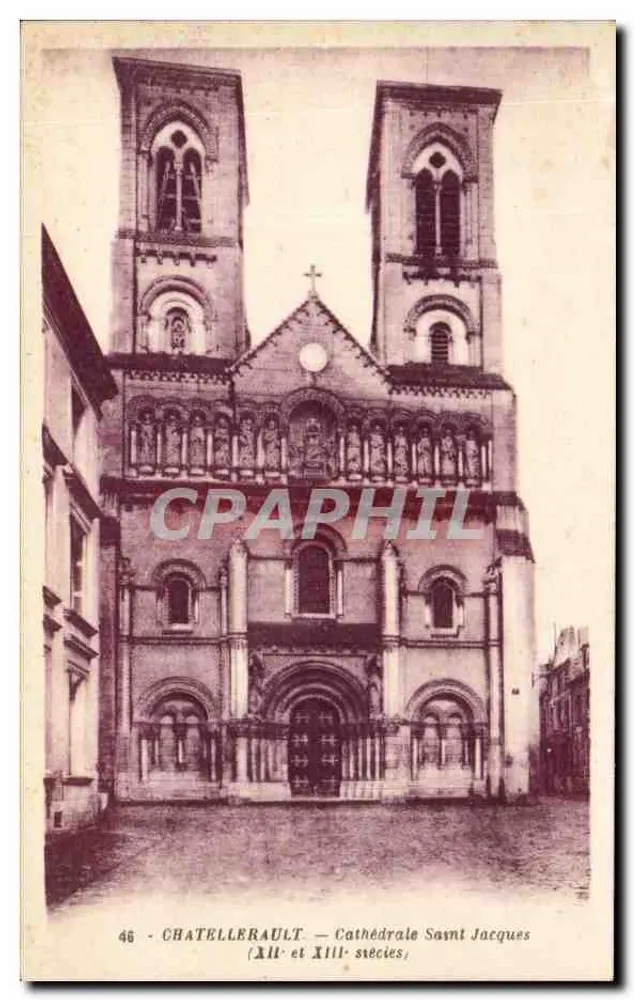 Châtellerault — Catedral de São Jacó (séculos XIII e XIII) - Frente