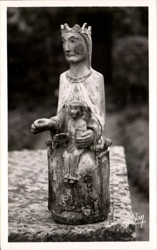 Estátua da Virgem com o Menino — Igreja Abacial de Saint-Savin (Pyrénées-Atlantiques) — Edição Lourdes - Frente