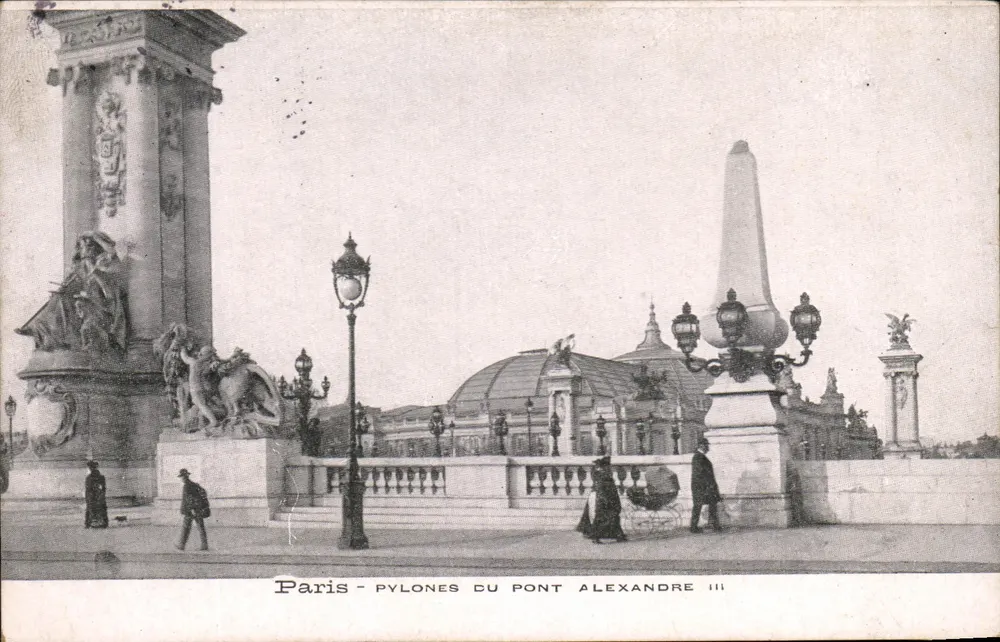 Paris - Pylônes do Ponte Alexandre III — editor não identificado, número de série não visível - Frente