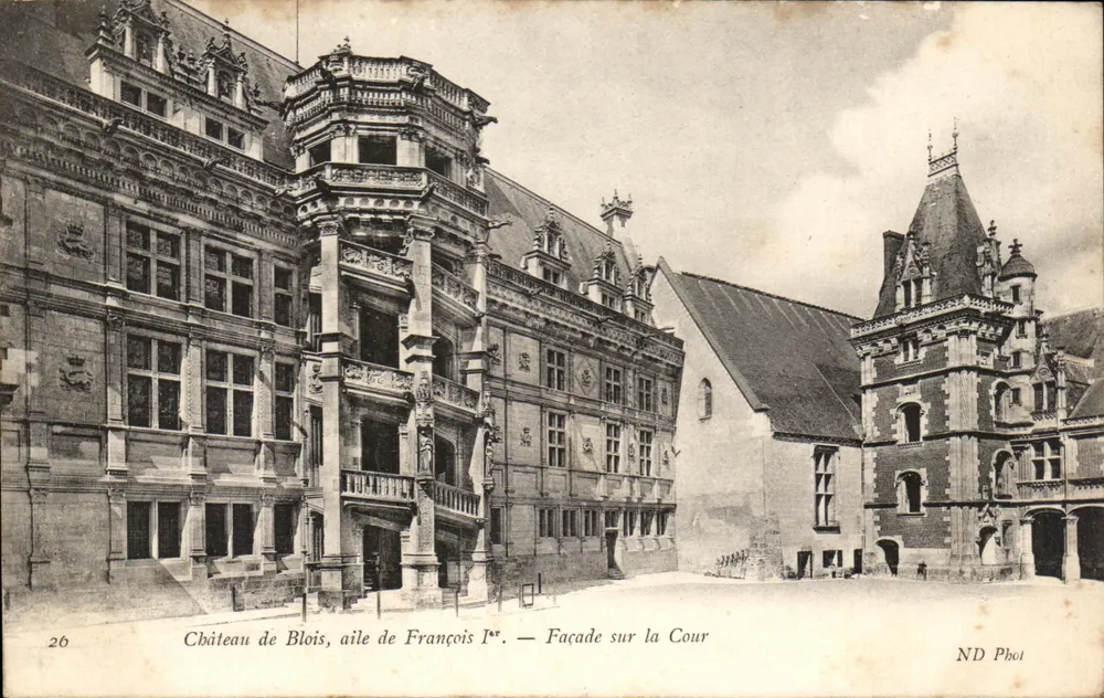 Schloss Blois, Flügel von François I — Fassade zum Hof — ND Phot - Vorderseite
