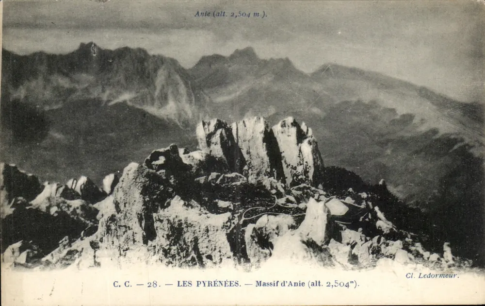 Anie (alt. 2,504 m.) — Massif d'Anie — Cl. Ledormeur - Frente