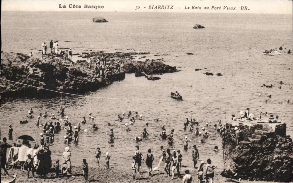 Biarritz — Ansicht des Bades am alten Hafen — Basque Küste - Vorderseite