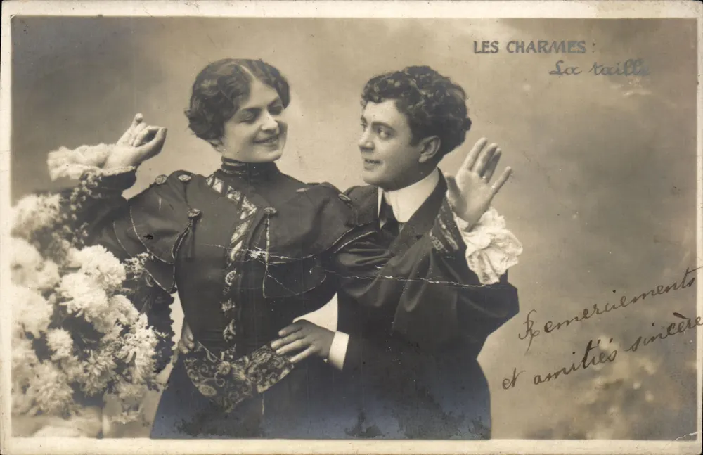 Les Charmes : La taille — Les Charmes : La taille, éditeur imprimeur non identifié - Recto