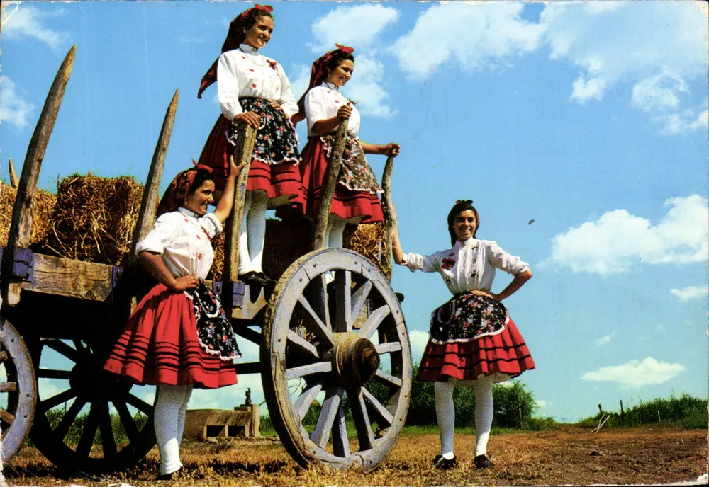 Ribatejo - Portugal — Frauen in festlicher Kleidung — Verleger Núria Solitário, Nr. 360 - Vorderseite