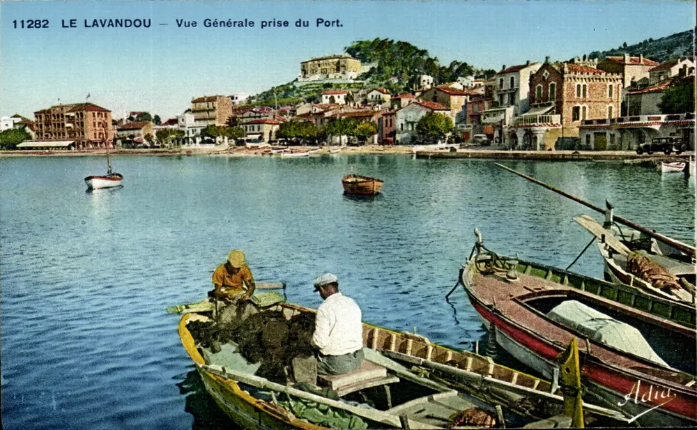 Le Lavandou — Allgemeiner Blick vom Hafen — Adia, n° 11282 - Vorderseite