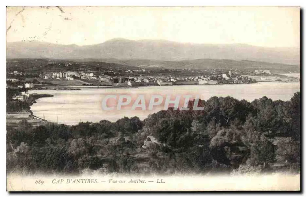 Cap d'Antibes — Vue sur Antibes — LL. — n° 689 - Awers
