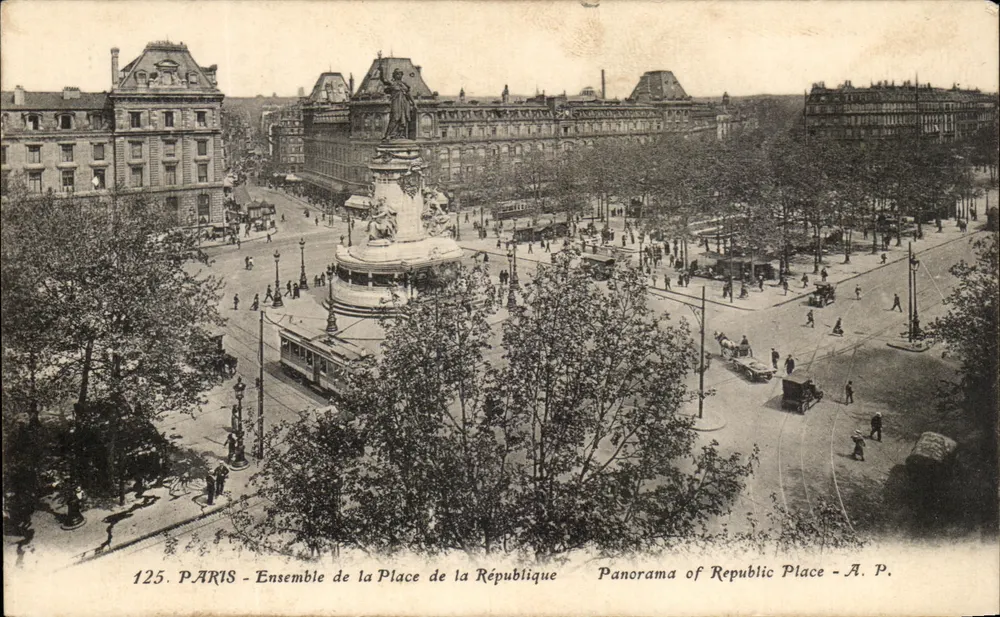 PARIS - Vista da Place de la République — A.P. — n°125 - Frente