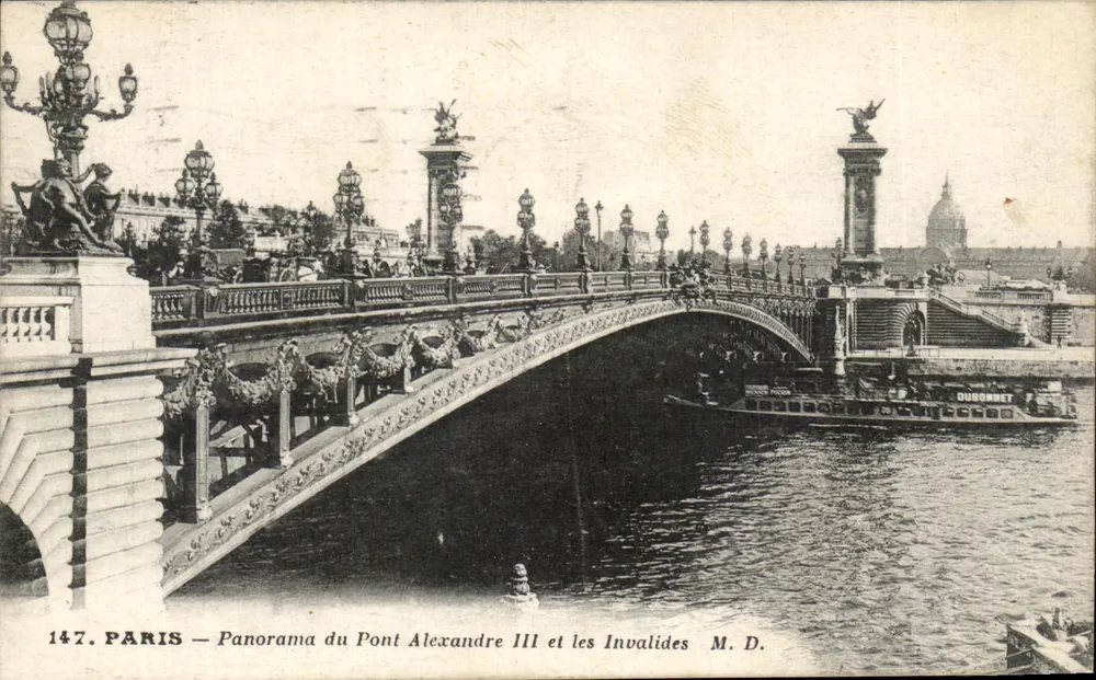Paris — Panorama des Pont Alexandre III und der Invaliden — M. D. - Vorderseite