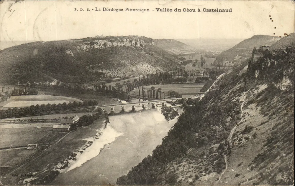 Tal des Céou bei Castelnau — Die pittoreske Dordogne — Foto von P. Baugues - Vorderseite