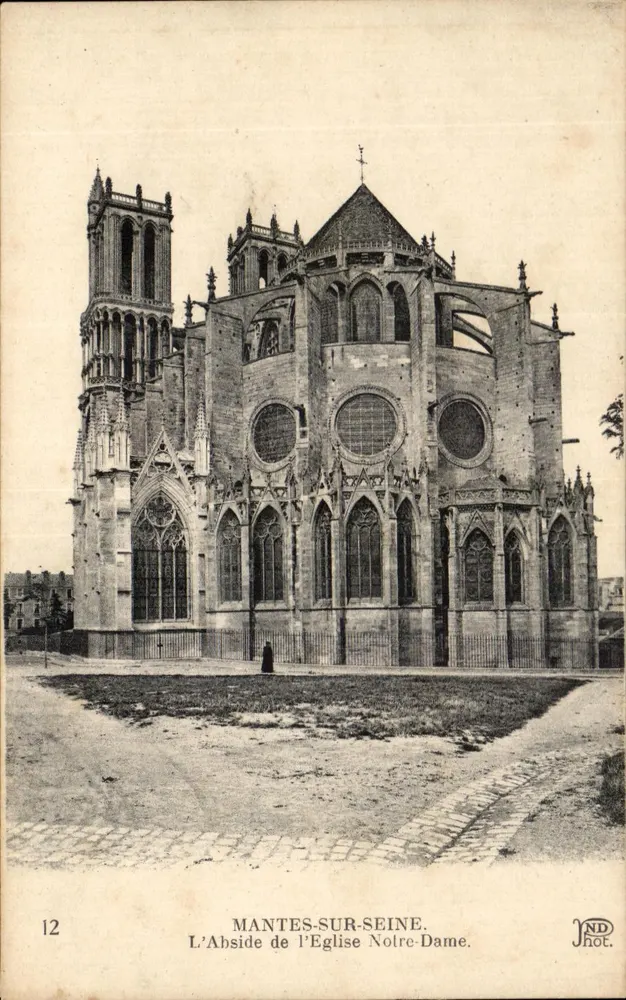 Mantes-sur-Seine — Die Apse der Kirche Notre-Dame — JND Phot. - Vorderseite