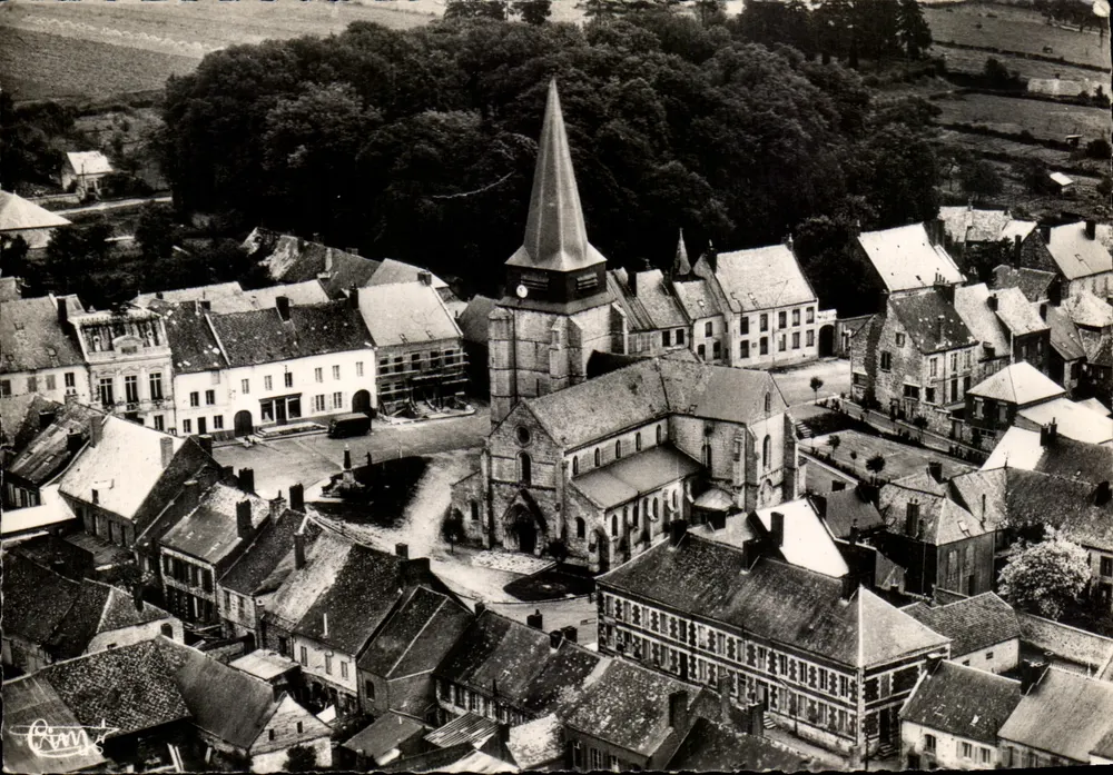 Aubenton (Aisne) — Vista aérea — Éditions Aériennes Corbiel-MP. MACON - Frente
