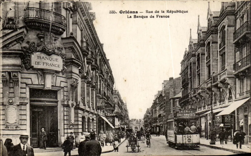 Orléans — Rue de la République — Die Banque de France - Vorderseite