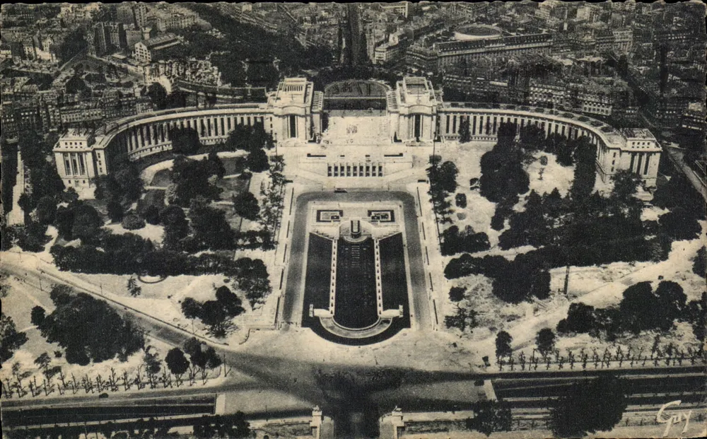 Luftbild des Palais de Chaillot — Éditions d'Art « GUY » — n°163 - Vorderseite