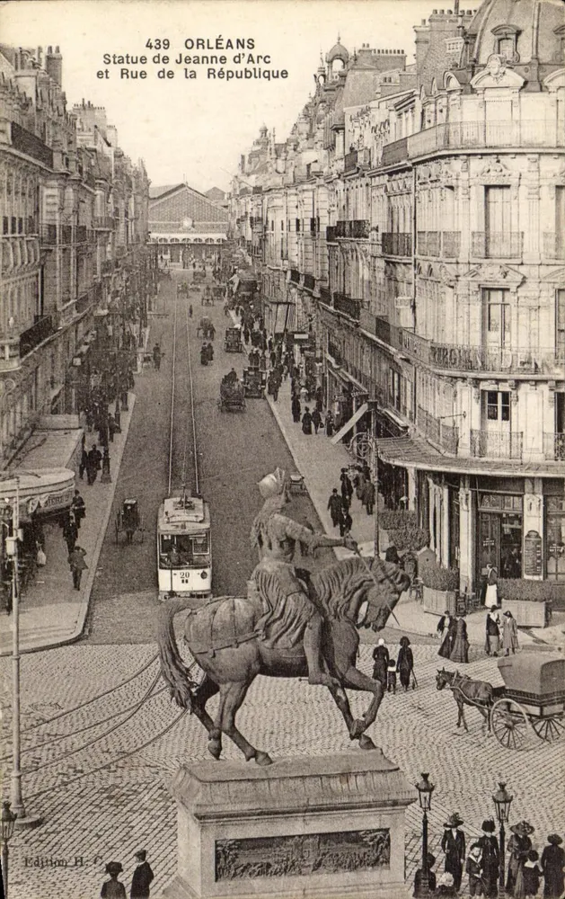 Orléans — Statue der Jeanne d'Arc und Rue de la République — Ausgabe H. C. Nr. 439 - Vorderseite
