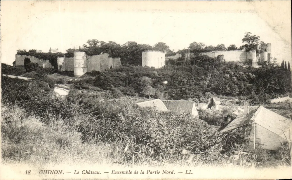 Chinon — Das Schloss — Nordteil — LL. - Vorderseite