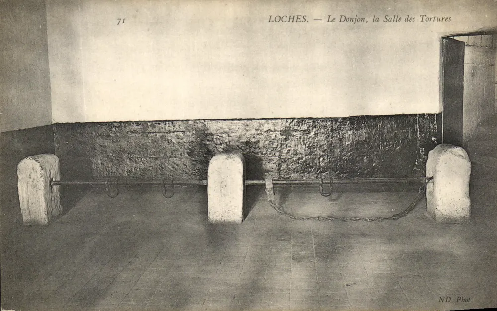 Loches — Der Bergfried, der Folterraum — ND Phot - Vorderseite