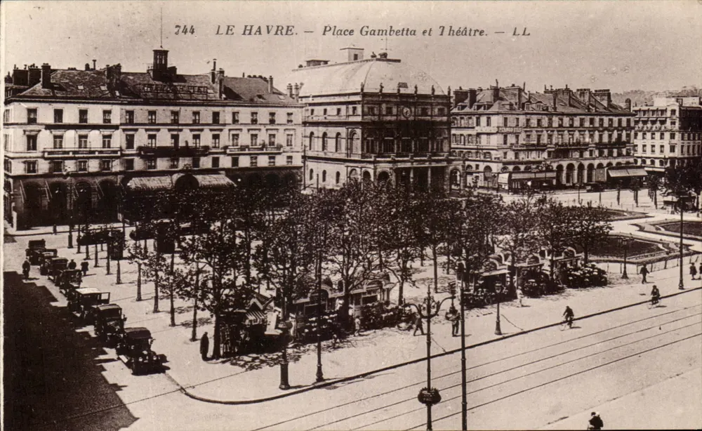 Le Havre — Place Gambetta et Théâtre — LL - Recto