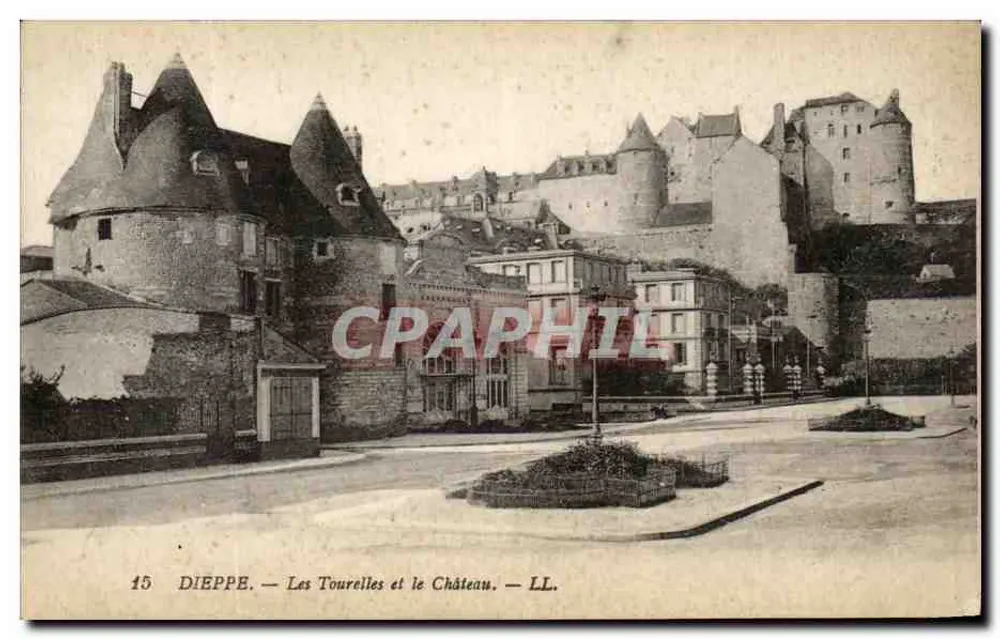 Dieppe — Les Tourelles et le Château — LL. - Frente
