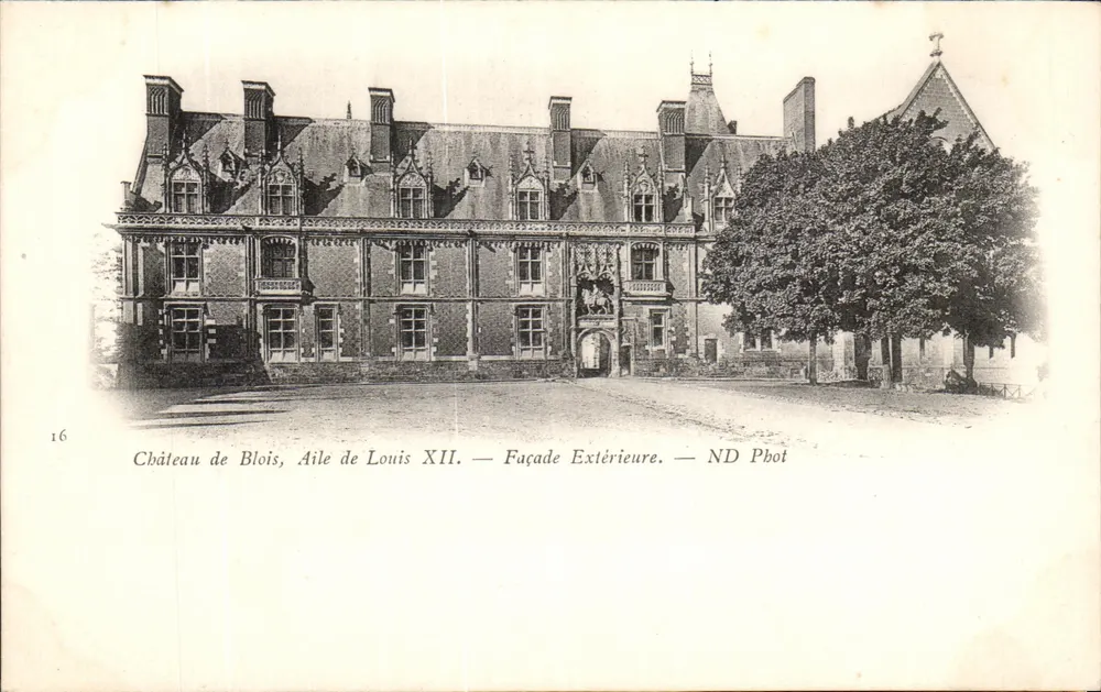 Schloss Blois, Flügel von Louis XII — Äußere Fassade — ND Phot - Vorderseite