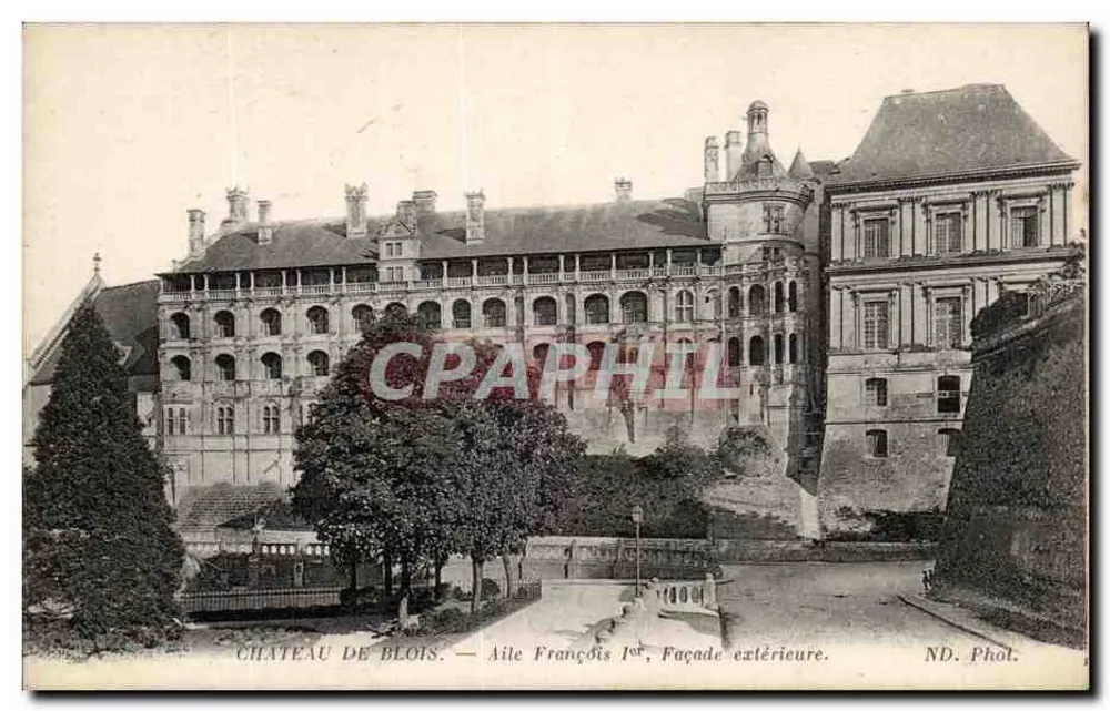 Schloss Blois — Flügel François Ier, Außenfassade — ND. Foto. - Vorderseite