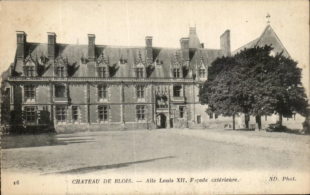 Château de Blois — Flügel Louis XII, Äußere Fassade — ND. Phot. - Vorderseite