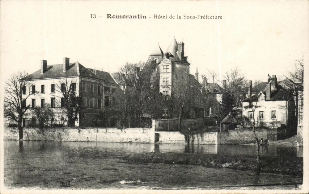 Romorantin — Hotel da Subprefeitura — MHC - Frente