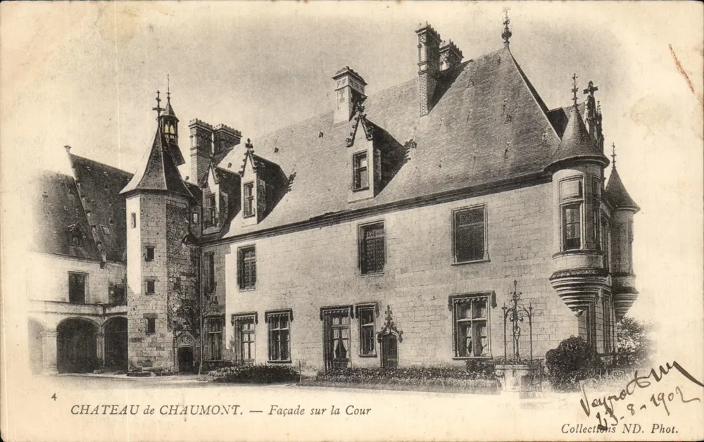 Castelo de Chaumont — Fachada para a Cour — Jayroet N.D. Phot. 1902 - Frente