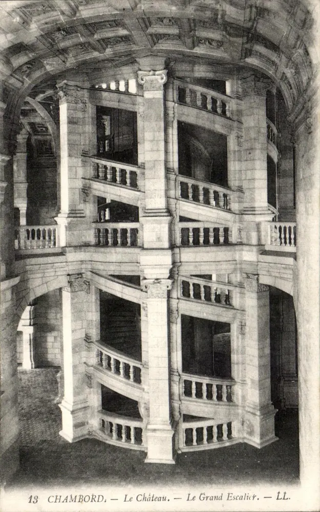 Chambord — Das Schloss — Die Große Treppe — LL. - Vorderseite