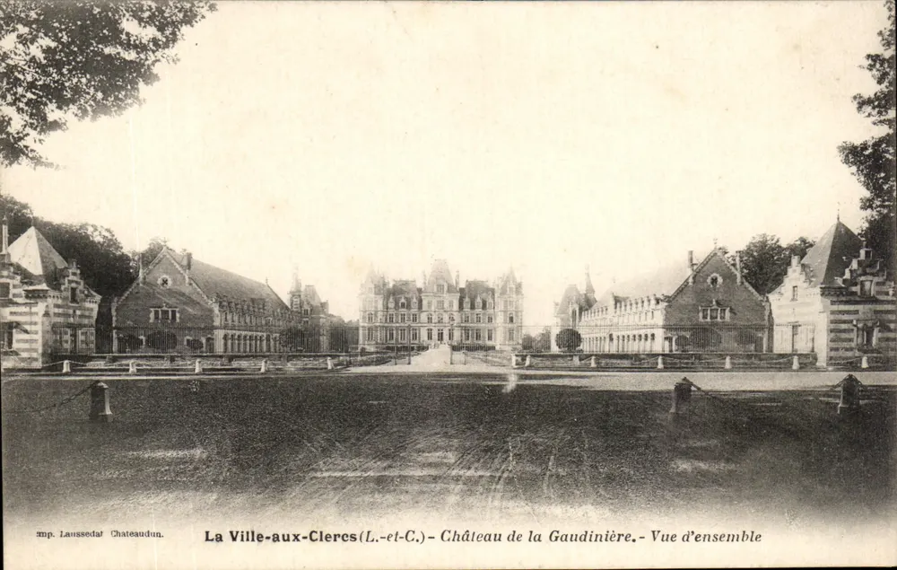 La Ville-aux-Clercs (L.-et-C.) — Schloss der Gaudinière — Gesamtaufnahme — Imp. Laussédal Châteaudun - Vorderseite