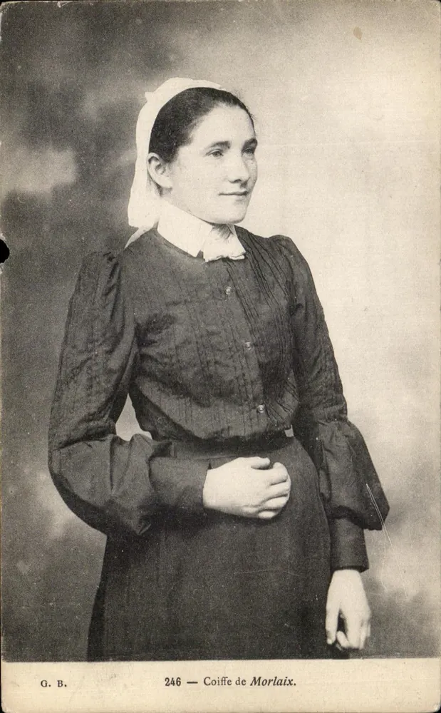 Coiffe de Morlaix — Portrait d'une jeune femme en coiffe traditionnelle — G. B. n° 246 - Frente