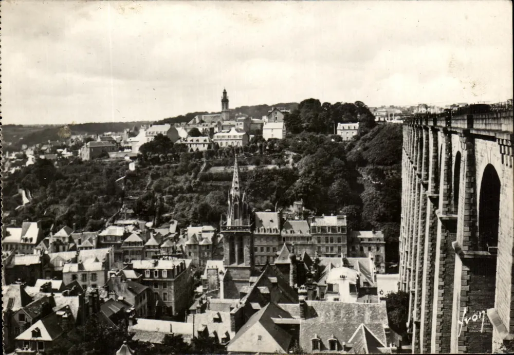 Morlaix (Finistère) — O Viaduto e o bairro Saint-Martin — Edições de Arte 'WACHT' Paris - Frente