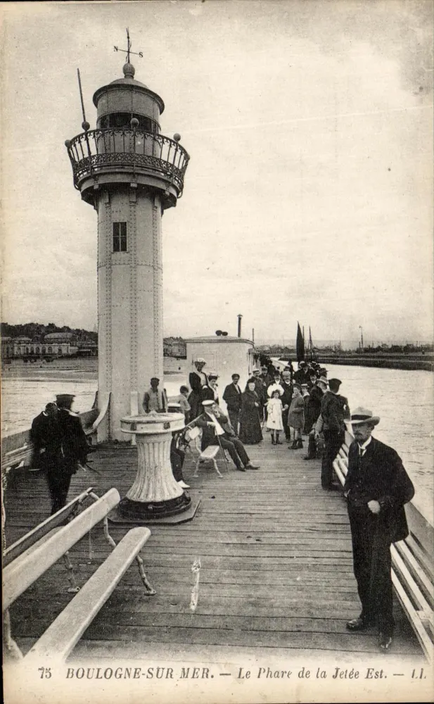 Boulogne-sur-Mer — Der Leuchtturm der Ostmole — L.I. — n°75 - Vorderseite