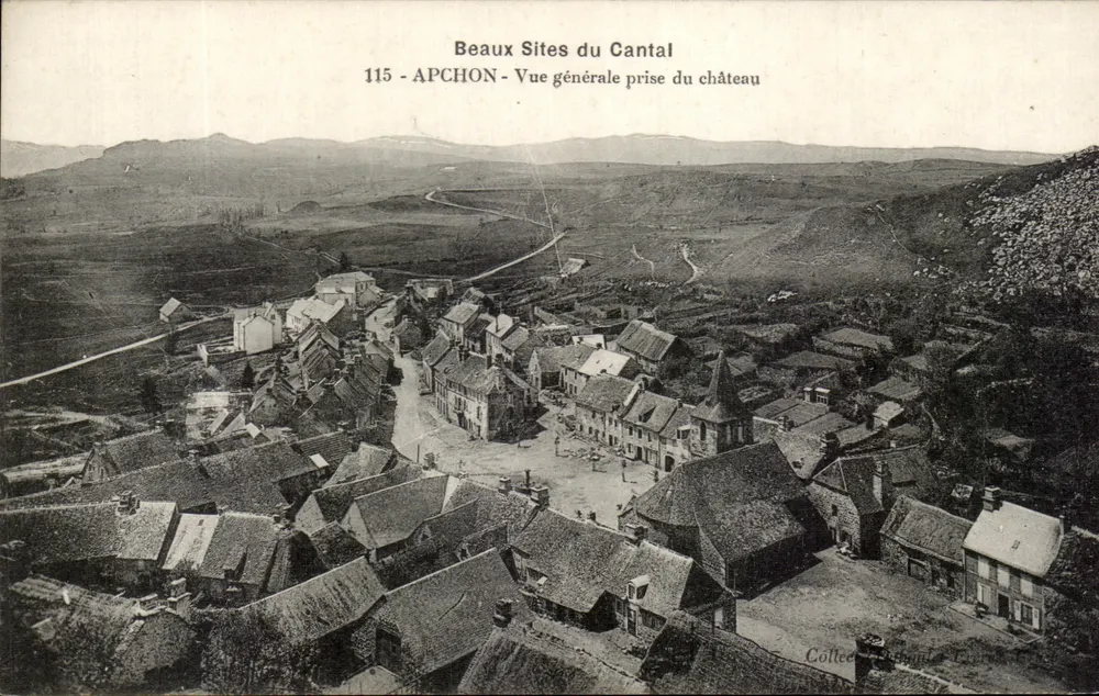 Apchon — Allgemeiner Blick vom Schloss aus — Beaux Sites du Cantal, n°115 - Vorderseite