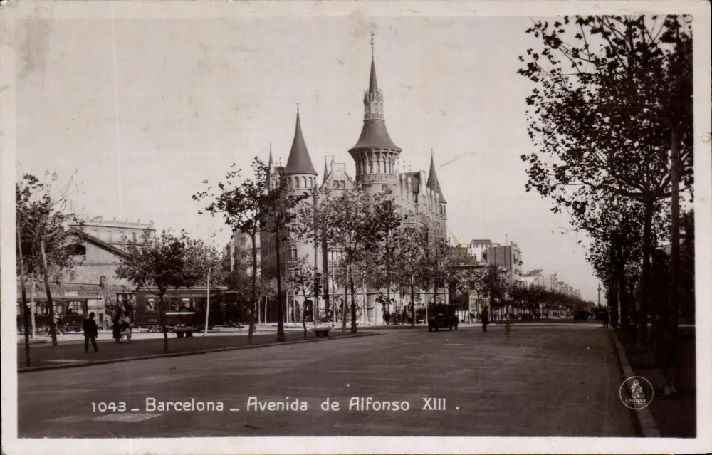 Barcellona — Avenida di Alfonso XIII — Edizioni 'UNIQUE' - Recto