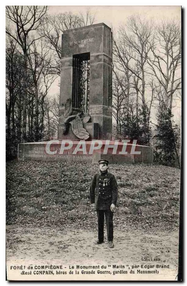 Wald von Compiègne - Denkmal des "Main" von Edgar Brand (René Compain, Held des Großen Krieges, Wächter des Denkmals) - Vorderseite
