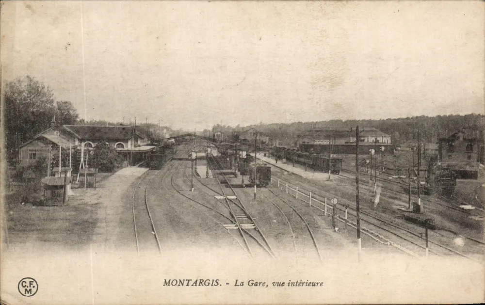 Montargis - A Estação, vista interior — C.F.M. editor - Frente