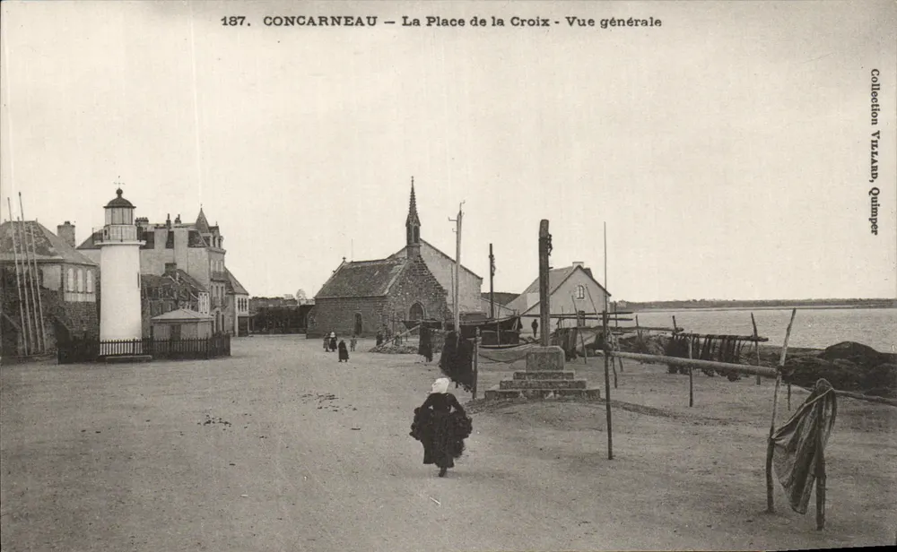 Concarneau — La Place de la Croix - Allgemeine Ansicht — Collection Vizand, Quimper - Vorderseite