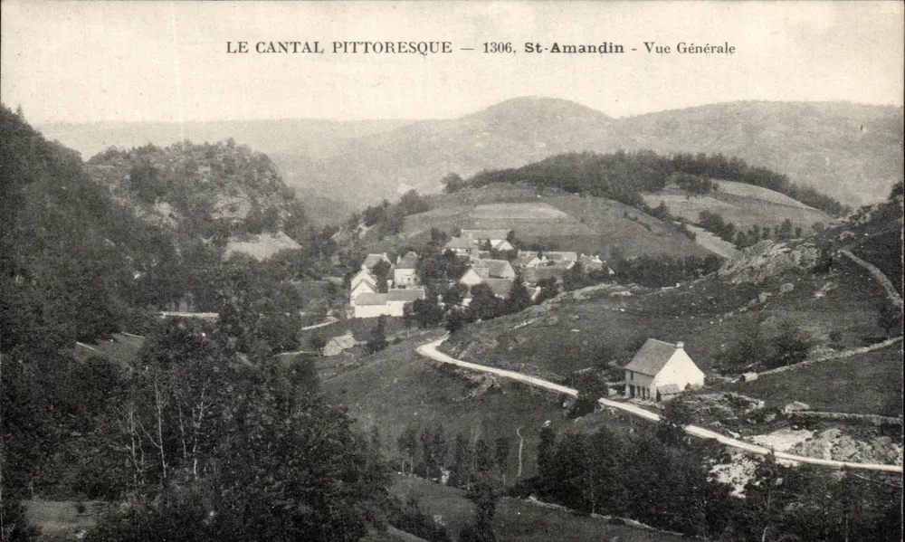 St-Amandin — Allgemeiner Blick — Verleger: Le Cantal Pittoresque, Nr. 1306 - Vorderseite