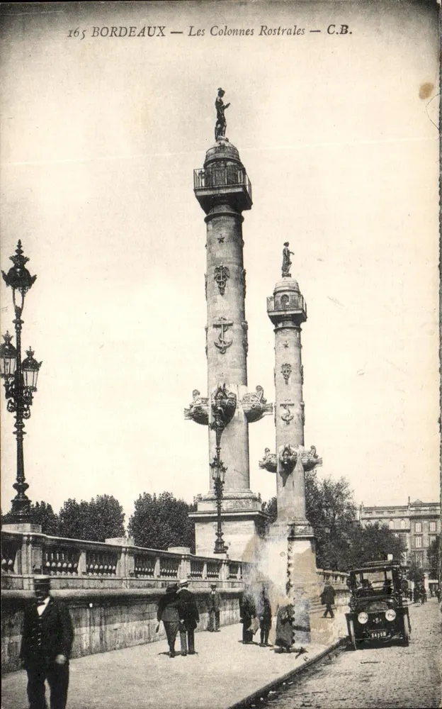 Bordeaux — Les Colonnes Rostrales — C.B. — n° 165 - Frente