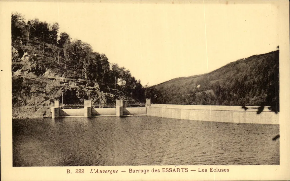 L'Auvergne — Barragem dos Essarts — As Chaves — Edição Pierre Maillroux, Aurillac - Frente