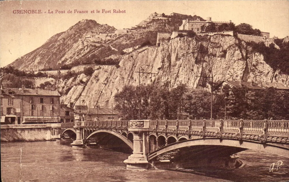Grenoble — Der Pont de France und das Fort Rabot — Verlag A.P. - Vorderseite