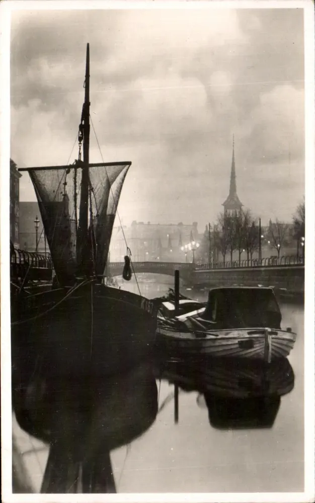 Kopenhagen, Holmens Kanal — Ansicht von Booten und Kirche — Verlag A. B. Vinter's Kunstforlag, Nr. 663 - Vorderseite