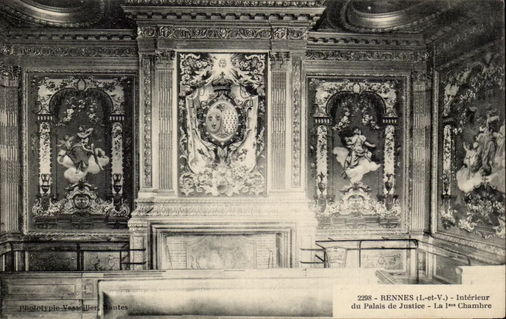 Rennes (Ille-et-Vilaine) — Innenraum des Palais de Justice — Die 1. Kammer — Phototypie Vossellier, Nantes, n° 2298 - Vorderseite