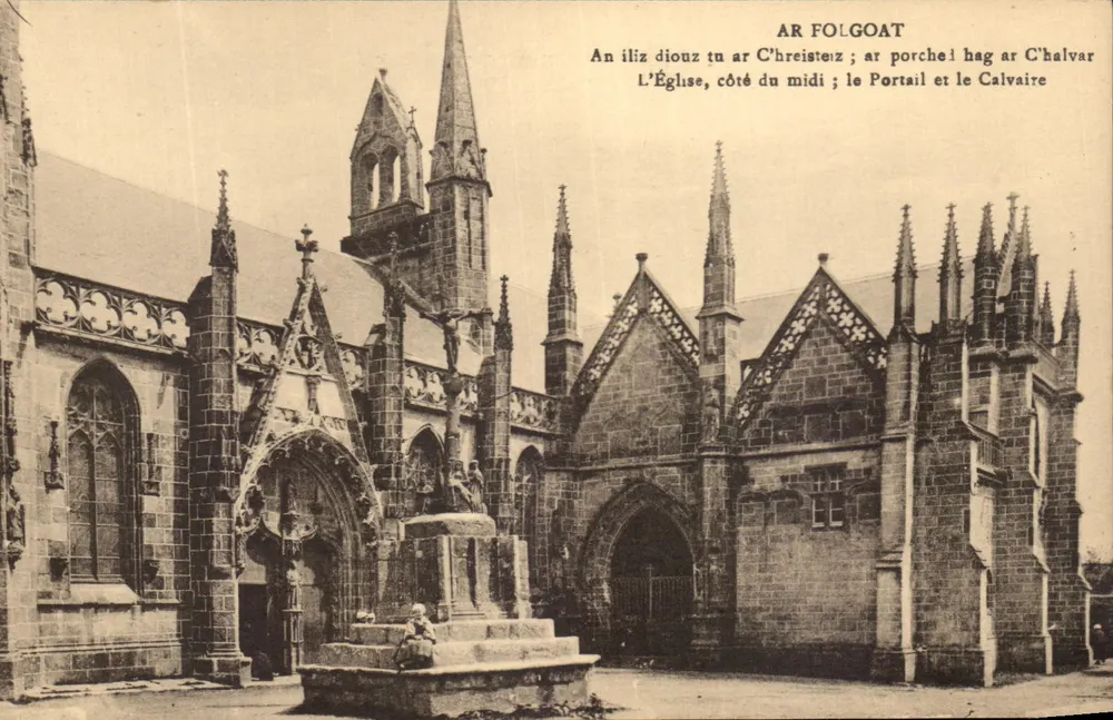 Ar Folgoat — Die Kirche, Südseite; Der Portal und der Calvary — Sammlung Villiard Quimper - Vorderseite