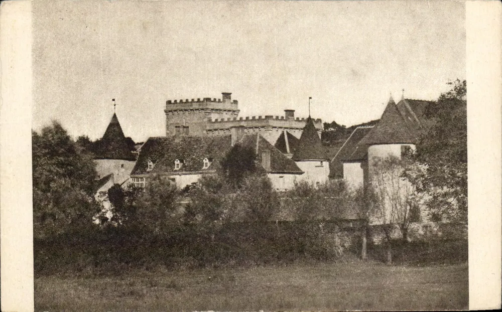Castelo de Valveron — por la Tagnière (S.-et-L.) - Frente