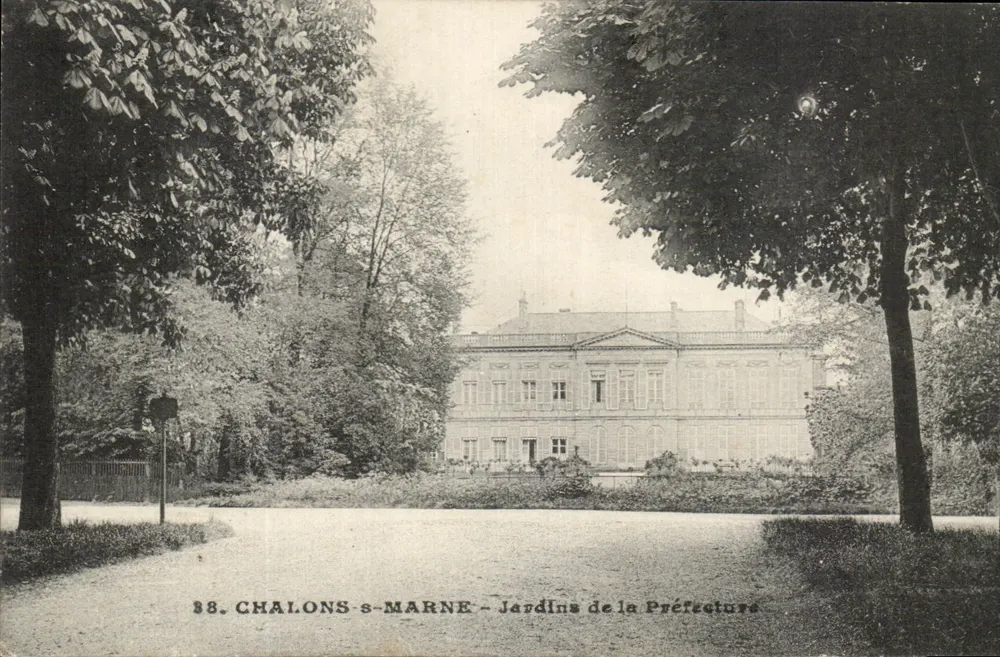 Chalons-sur-Marne — Tuinen van de Prefectuur — onbekende uitgever, n° 88 - Voorkant