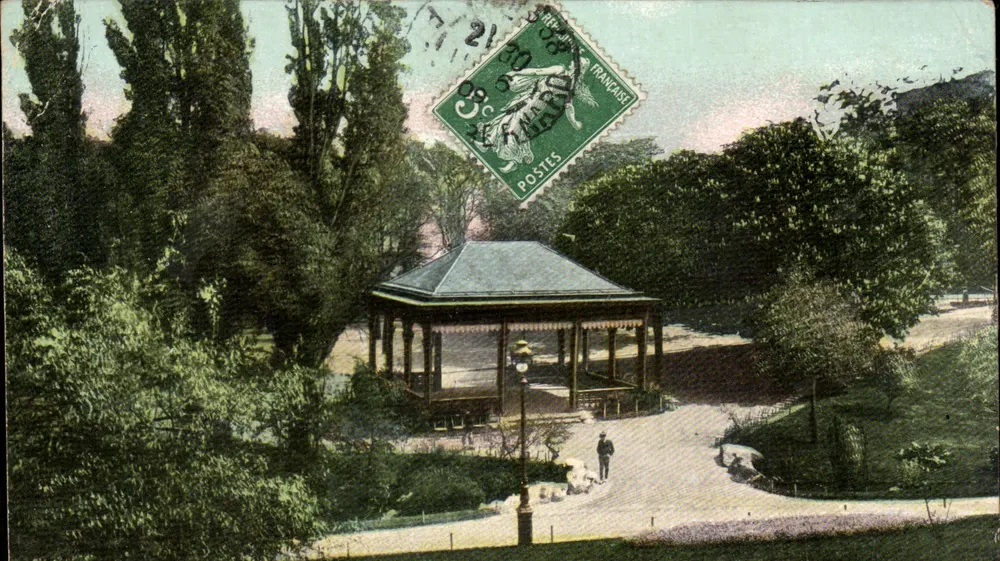 Pavillon dans un parc arboré — éditeur non identifié - Recto