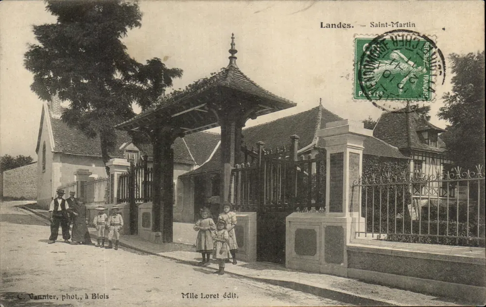 Saint-Martin-Landes — Portal de entrada de uma propriedade — C. Vannier, fot., em Blois — Mille Loret, editor - Frente